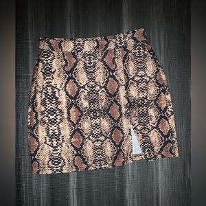 Animal print mini skirt